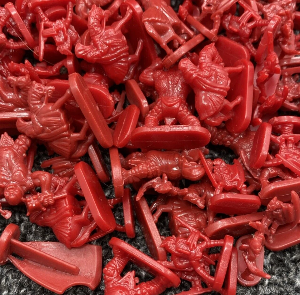 RISK Señor de los Anillos Juego de Mesa Repuesto 140 Piezas Rojo Foto 3 de 4