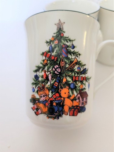 Royal Tudor English Bone China Coffee Tea Cups Mugs Set of 6 Christmas Tree - Picture 6 of 10