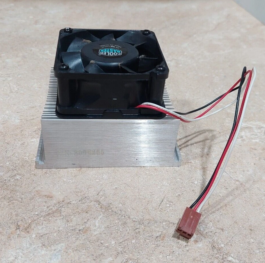 Gateway 980 Master Cooler Fan With Heatsink For Server Motherboard P/N: 8006265 - Image 2 of 3