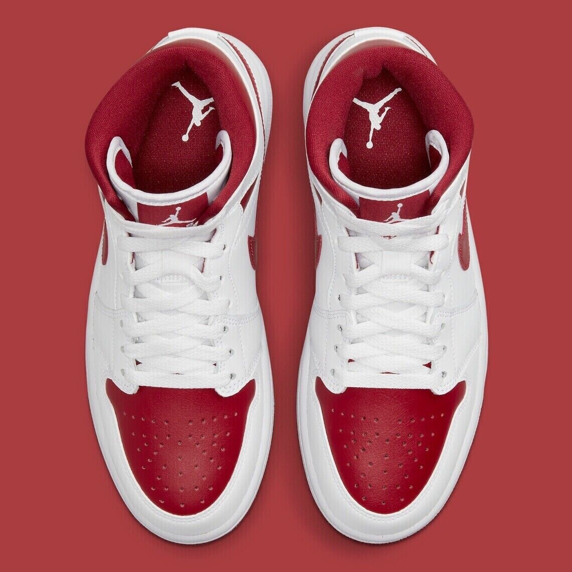 スニーカー Nike WMNS Air Jordan 1 Mid Reverse Chicago BQ6472-161 Air Jordan 1 Mid Reverse Chicago Womens | BQ6472-161 | Laced