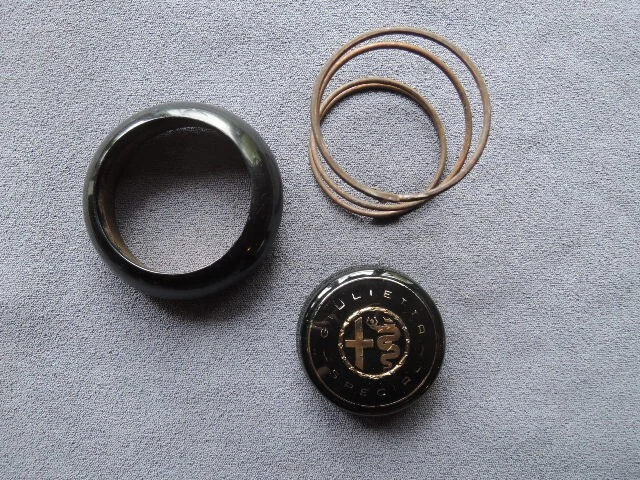 Alfa Romeo GIULIETTA специальный паук / SPRINT б/у руль центр и пружина - Изображение 3 из 4