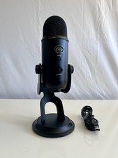Blue Yeti USB Microphone Blackout Edition w/ Stand  Cable Pre Owned Condition
