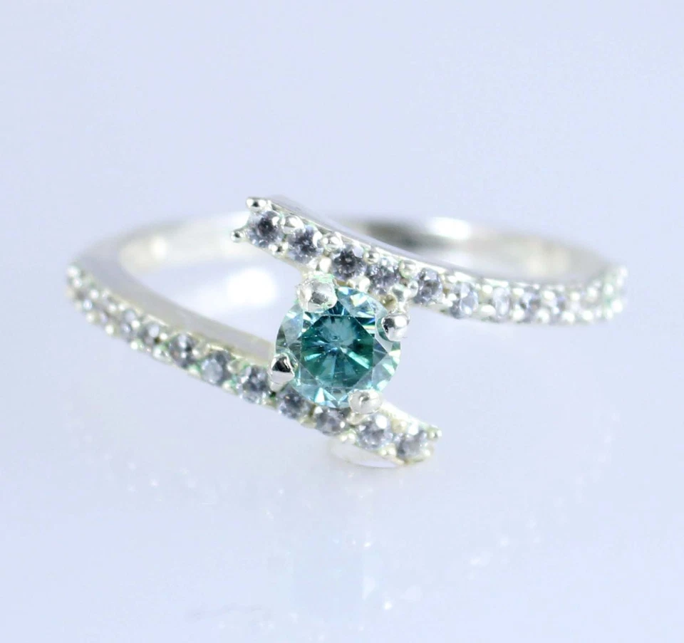 Brillantschliff Smaragdgrüner Solitär-Diamantring 0,85 ct 4 mm AGI - Bild 2 von 4