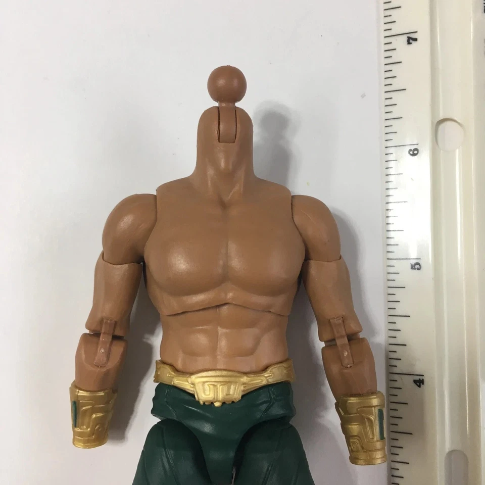 Forragem personalizada Marvel Legends masculina somente corpo NAMOR - Imagem 2 de 4