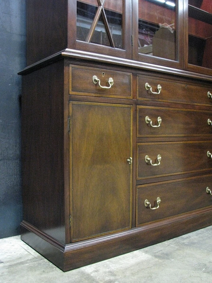 Henkel-Harris Virginia Galerías Caoba Sólida Federal China/Vitrina Foto 3 de 4