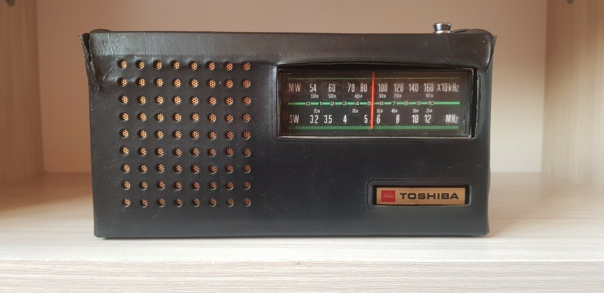 ラジオ・コンポ Toshiba RP-252NS ラジオ・コンポ Toshiba RP-252NS ラジオ・コンポ Toshiba RP