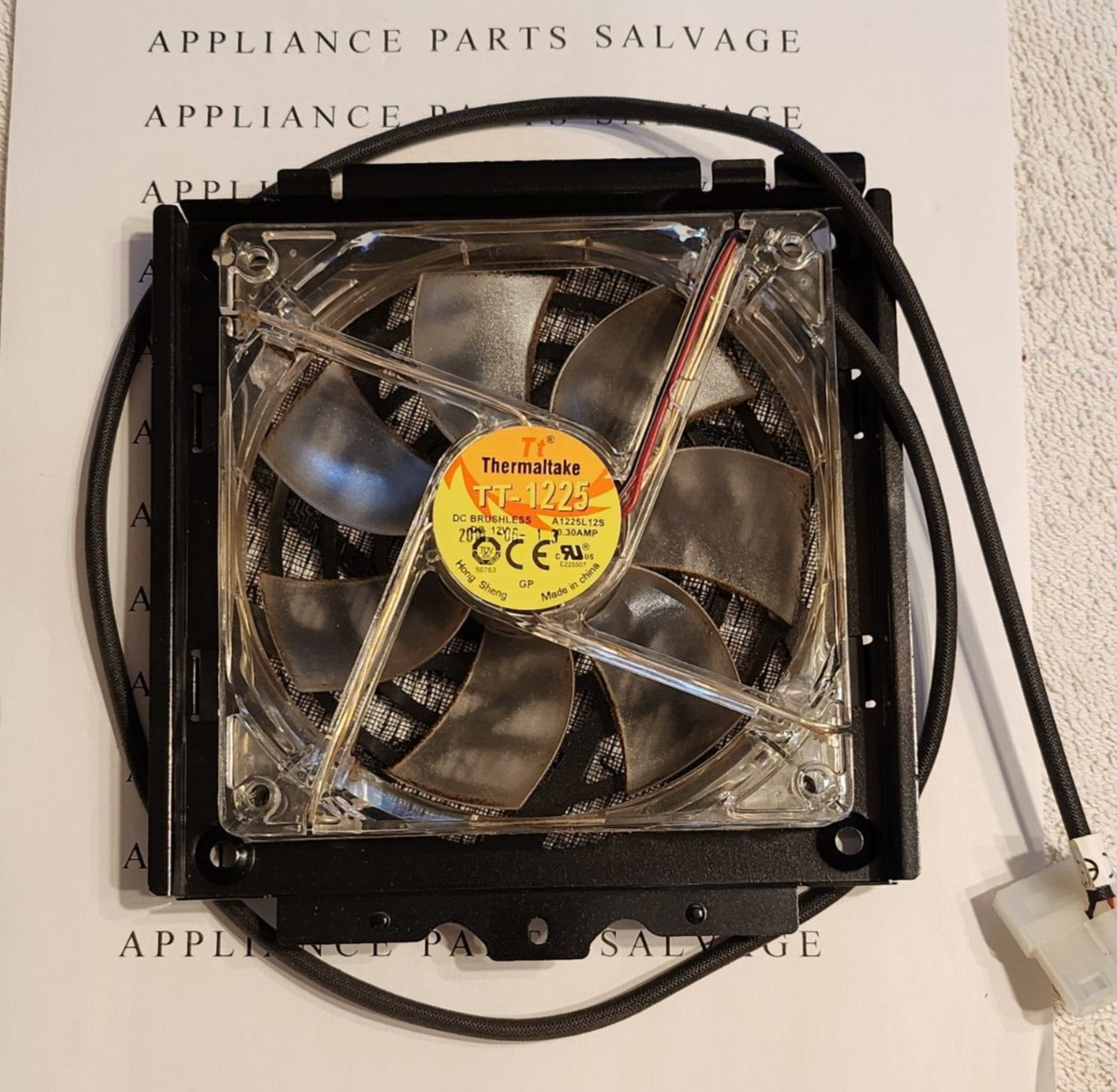 THERMALTAKE TT-1225 12VDC 0.30A BRUSHLESS 120mm CASE FAN W/BLUE