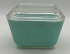 VINTAGE PYREX 1950'S TURQUOISEFridge / Ovenable FRIDGIES 501 WITH LID