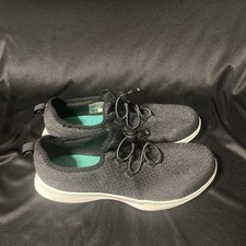 Fantastic ‘YOU’ by Skechers Air Cooled GoGa Mat, Black & White, 5.5 UK VGC