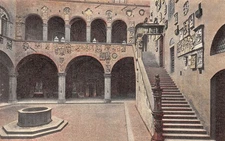 ITALY FLORENCE BARGELLO COURTYARD