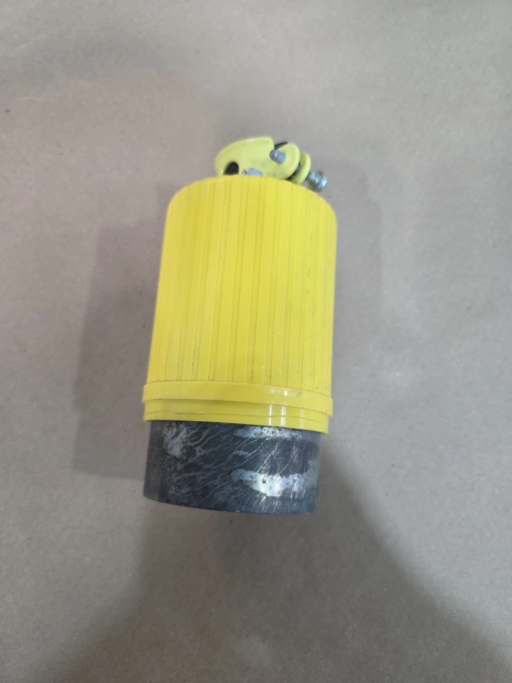 Hubbell HBL26419 60A 600V 3 Pole 4 Wire Power Plug - (works W/ Hbl26418) - Image 4 of 4