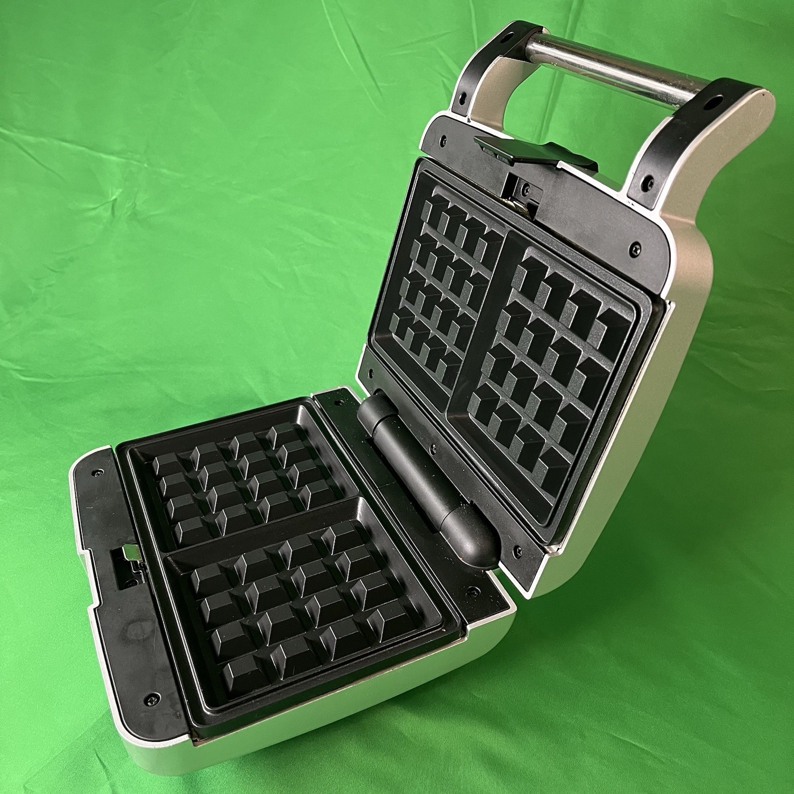 Farberware Waffle Maker S6218 Removable Plates Stainless