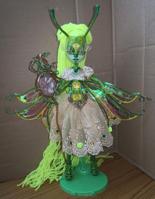 1 Create A Monster High Puppe repainted DRAGONFLY neongelb grün 