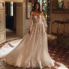 Bubble Sleeve Wedding Dress Lace Decal Pleated Sweetheart Zipper Bridal Gown