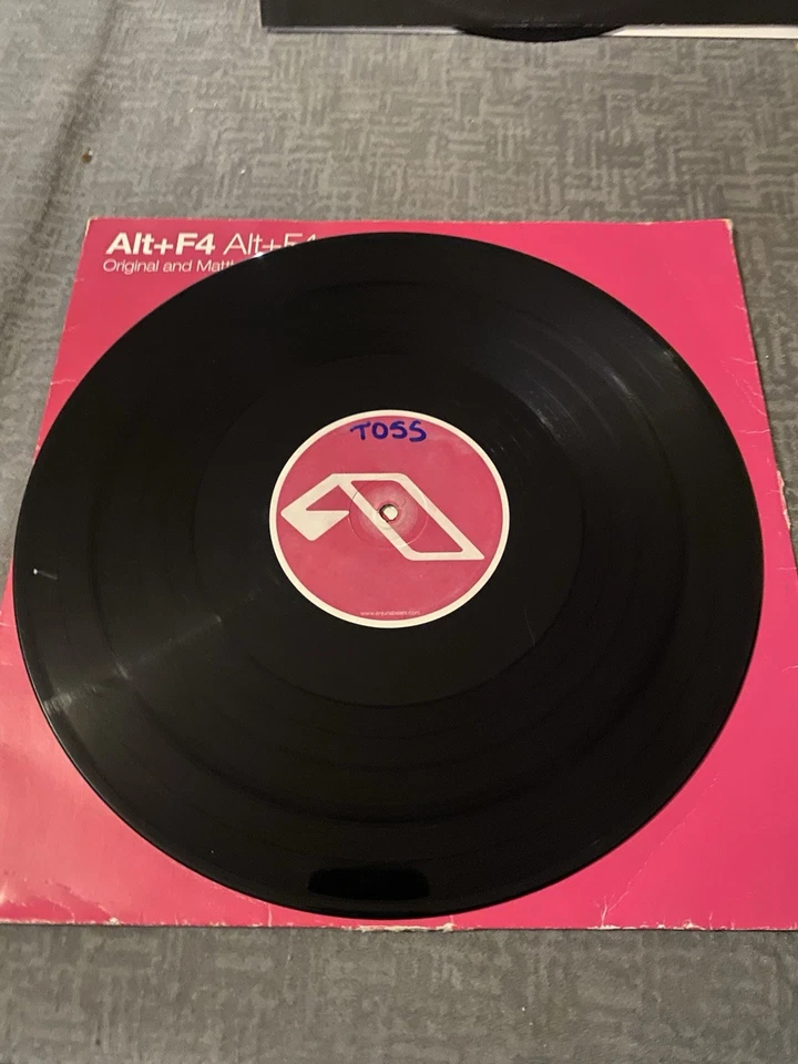 Vinyl - Image 3 of 4