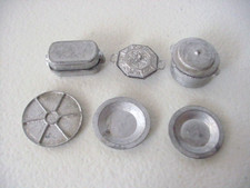 VINTAGE DOLLHOUSE MINIATURES - UNPAINTED METAL - LOT OF 6 - KITCHENWARE