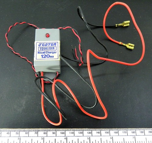 Jester Cable Lead Trickle Charger for Ni-Cads - 第 1/5 張圖片