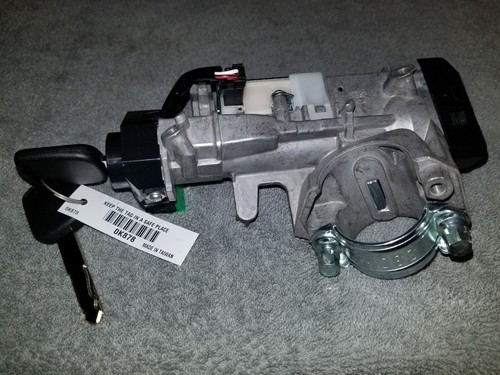 2002-2006 Honda CR-V Element Ignition Cylinder Lock Key Switch Assembly - Picture 2 of 10