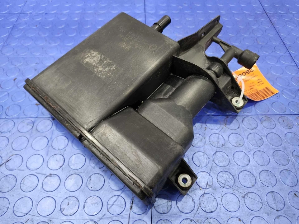 11-16 Mini Cooper Countryman R60 vasilha de vapor de combustível carregador fabricante de equipamento original 16119807105 - Imagem 4 de 4