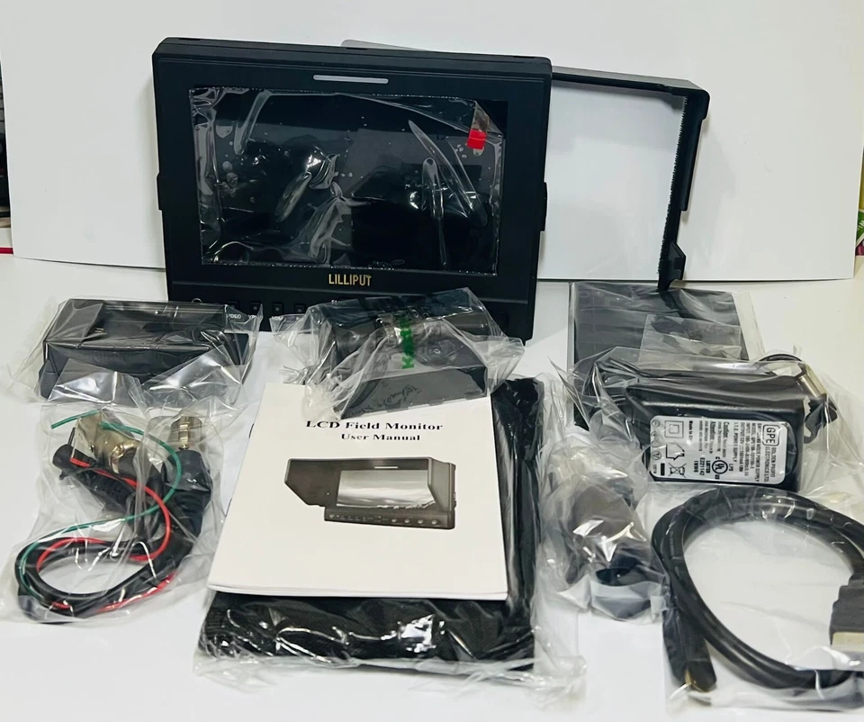 Lilliput 663/O/P 7" On Camera Field Monitor plus Accessories - Image 4 of 4