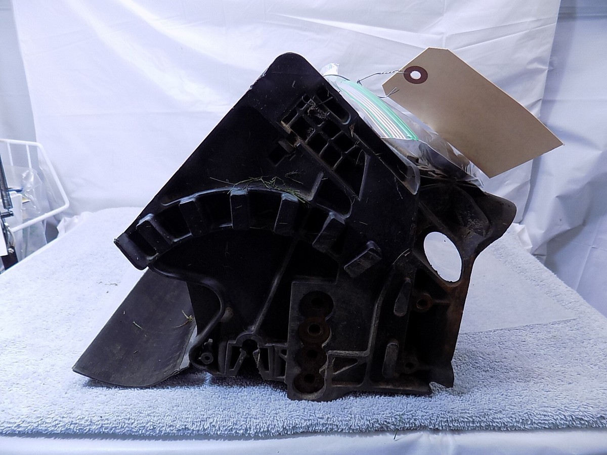 MTD Lawnmower Rear Axle & Door Housing YARD MACHINES 158cc 5hp 21