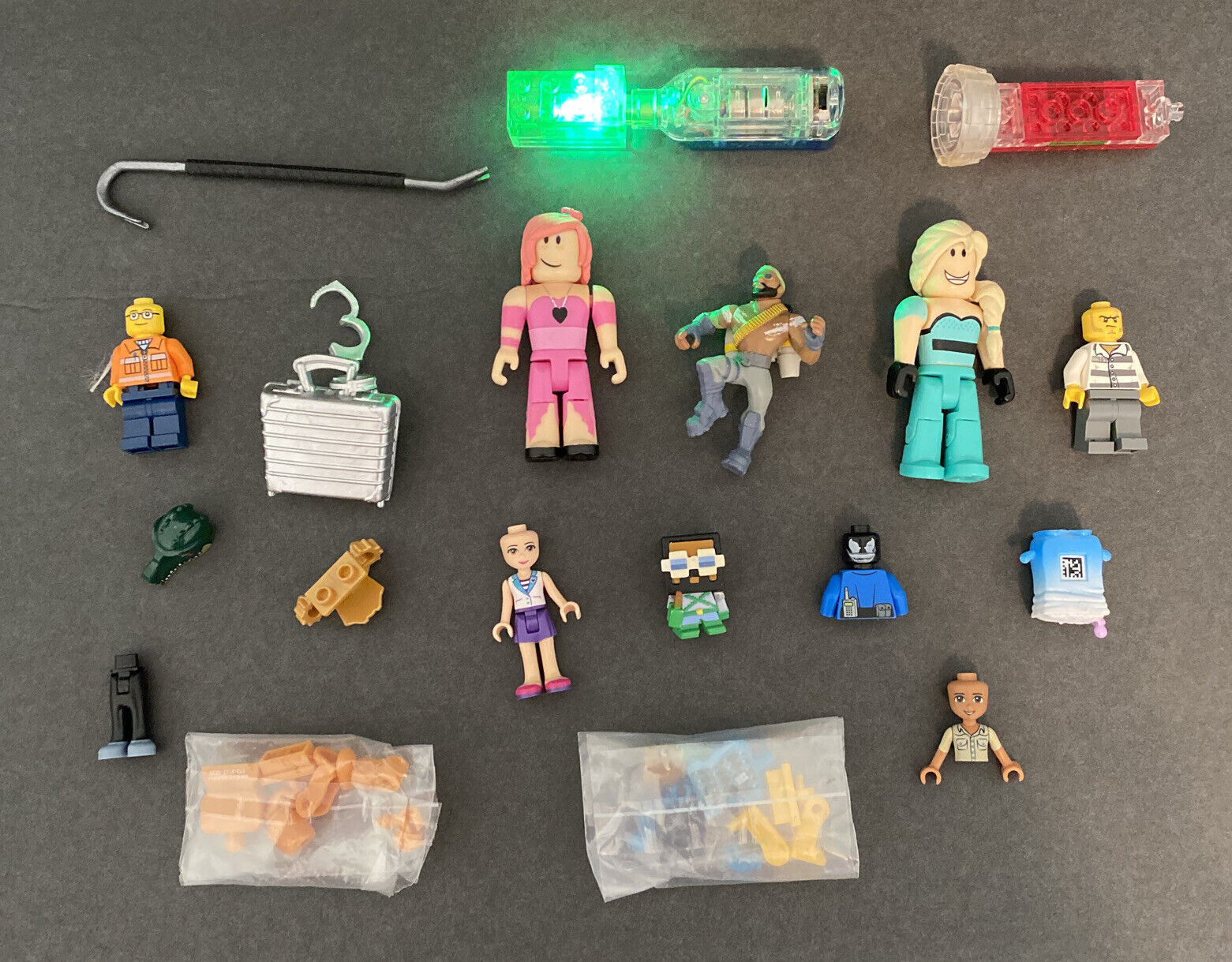 Mixed Random Lot of 19 Mini figures accessories Fortnite Minecraft | eBay