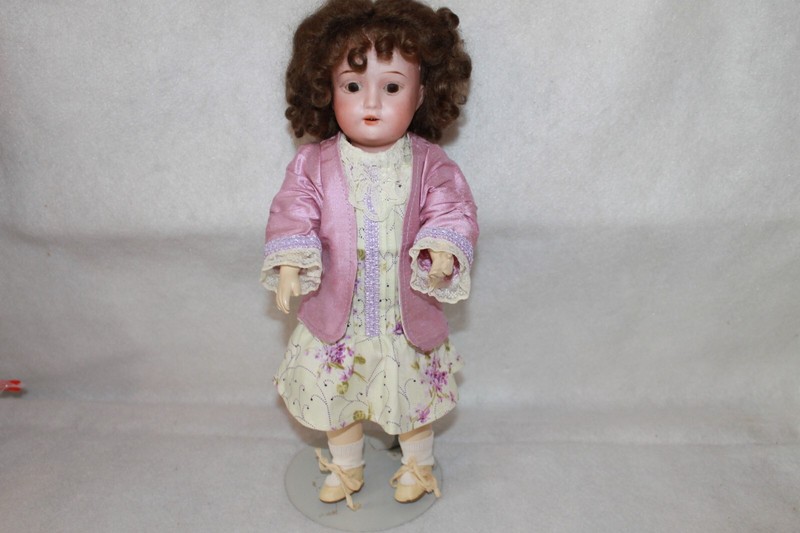 DEP R 6/oA 12 1/2 inch Antique Doll # 1909