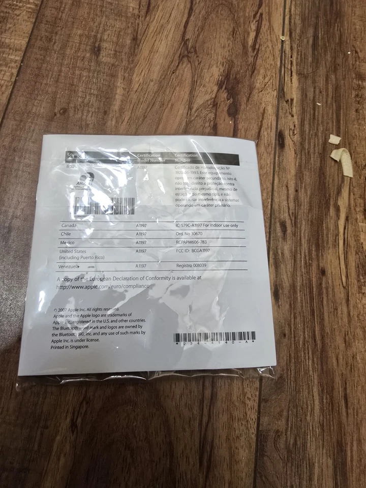 New Apple Mighty Mouse A1152 Wired USB MB112LL/B - unopened Factory Sealed - Image 2 of 4