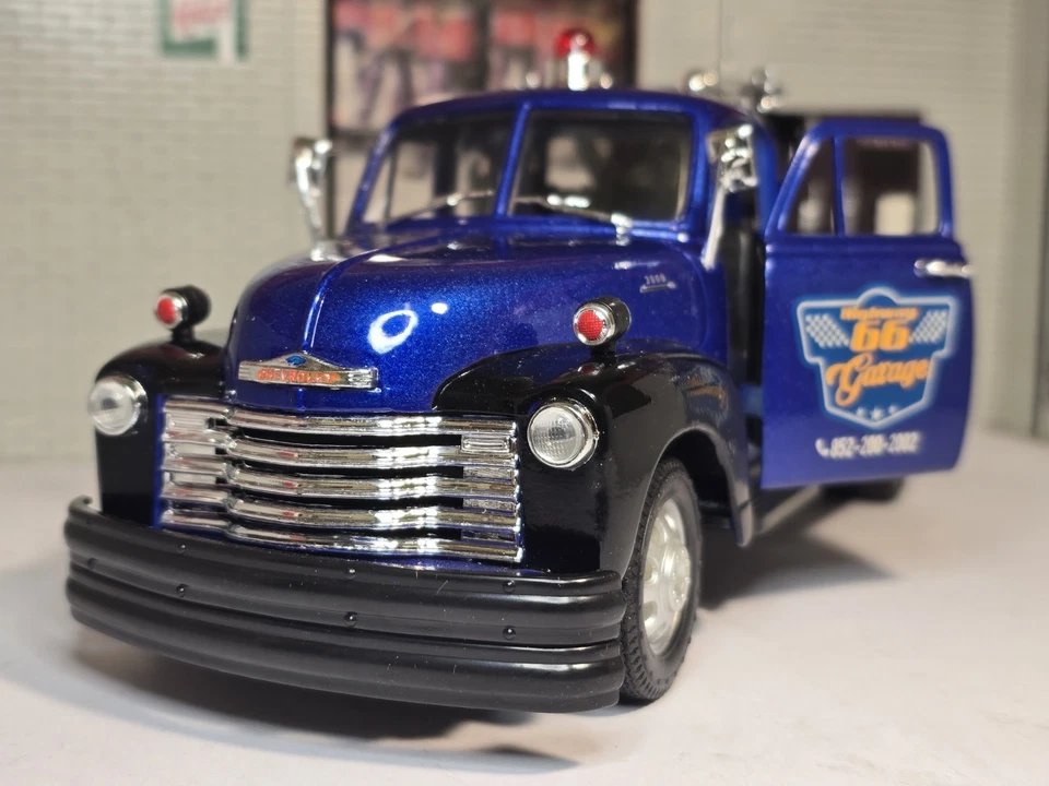 Chevrolet 3100 Wrecker 1953 Truck Welly Diecast Breakdown G 1:24 Scale Model Tow - Image 3 of 4