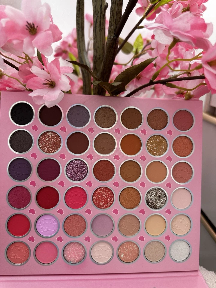 NEW Hello Kitty 42-Color Eyeshadow Palette 🎀 Super Pigmented & Adorable! - Image 4 of 4