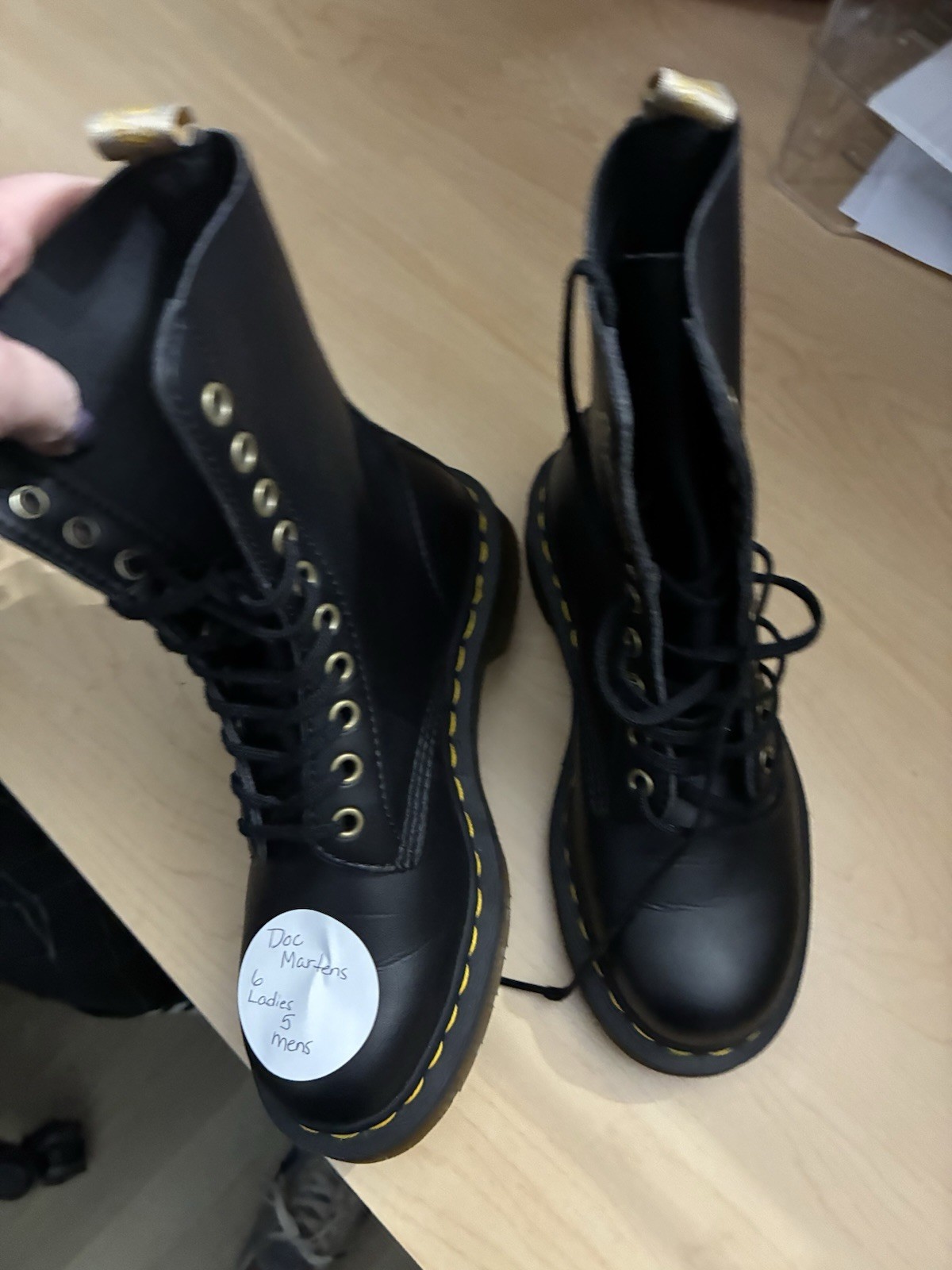 Doc Martens New Black Leather Unisex Combat Boots - Size 6 Ladies  thumbnail 4