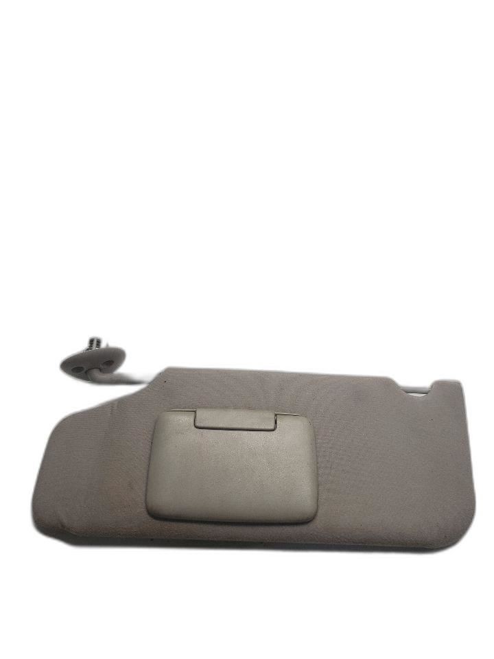 2004-2007 TAURUS Driver Left LH Sun Visor Without Illumination OEM
