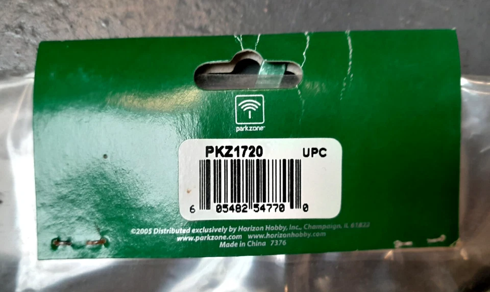 Parkzone Spitfire Painted wing PKZ1720 - Image 3 of 4