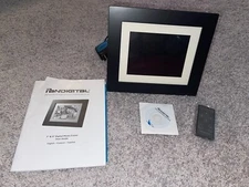 New Pandigital PAN7000DW 7" Digital Picture Frame