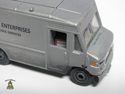 Back to the Future Doc Brown's GMC Step Van Custom Hot Wheels 1/64 - Picture 7 of 8