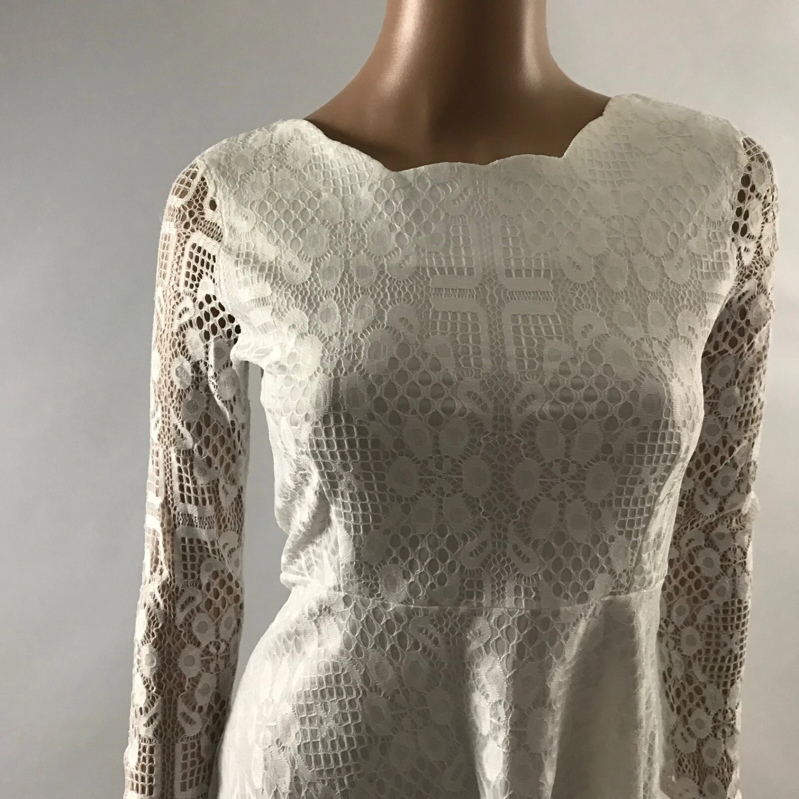 OFF WHITE Abito nuovo adorabile pizzo floreale overlay fit svasato mini prendisole taglia S bianco sporco