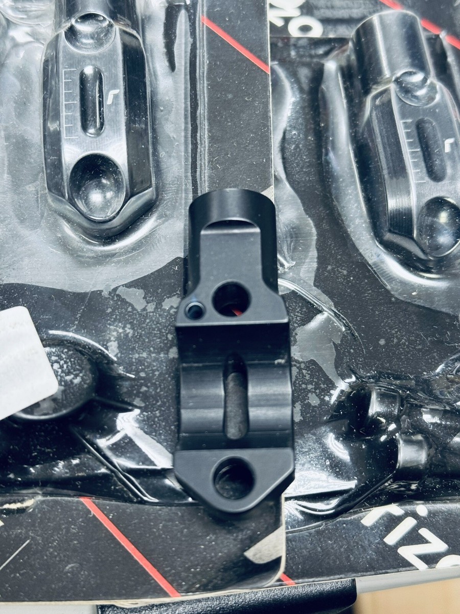 rizoma ミラーアダプター2個　BS770B Side / Direct Mount ミラーアダプター : BS770B – rizoma Japan