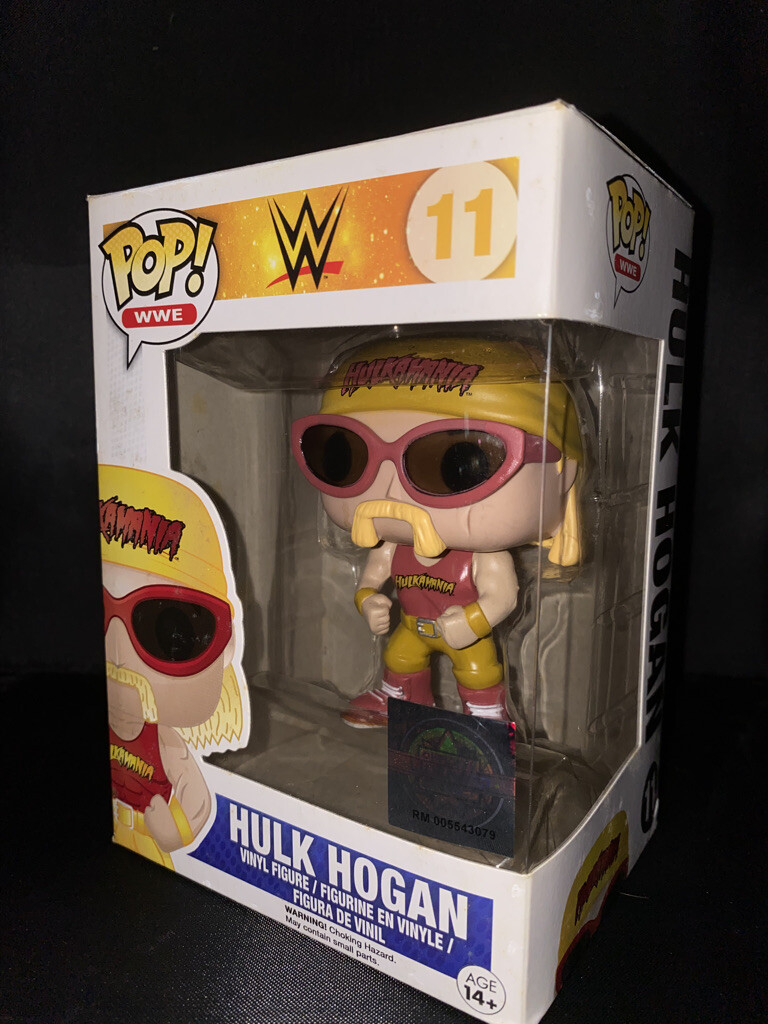 Funko POP WWE! W - HULK HOGAN #11 RETIRED/ RARE w/Protector