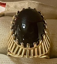 Vintage 18k HGE Black Onyx Yellow Gold Ring Size 7.5
