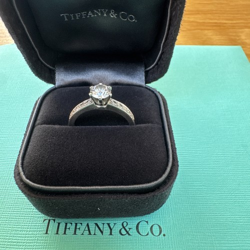 Guaranteed Tiffany & Co. 1.06ct G/VVS2 Platinum and Diamond Solitaire Ring