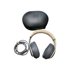 Beats Studio3 Wireless Over-Ear Headphones - The Beats Skyline