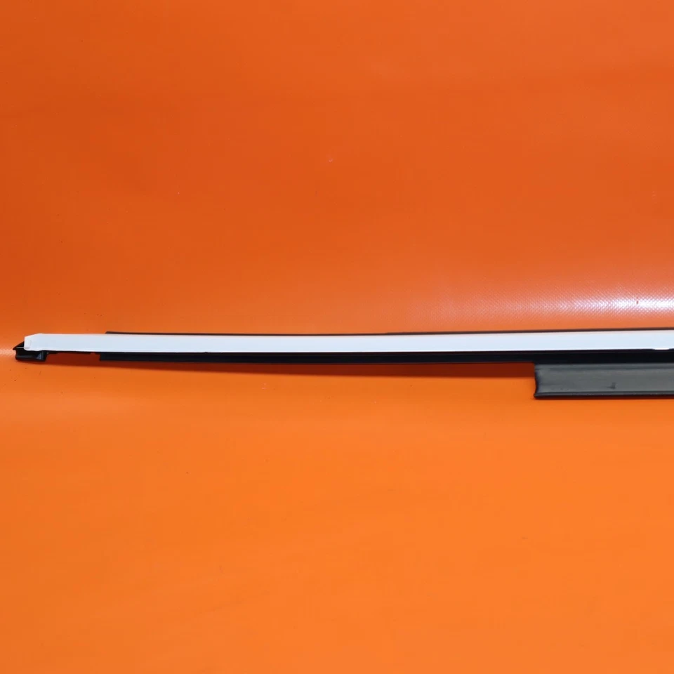 AUDI A5 CINTO DE PORTA ACABAMENTO CLIMÁTICO FAIXA ESQUERDA 2012 2013 2014 2015 2016 8T0853283M S5 - Imagem 2 de 4