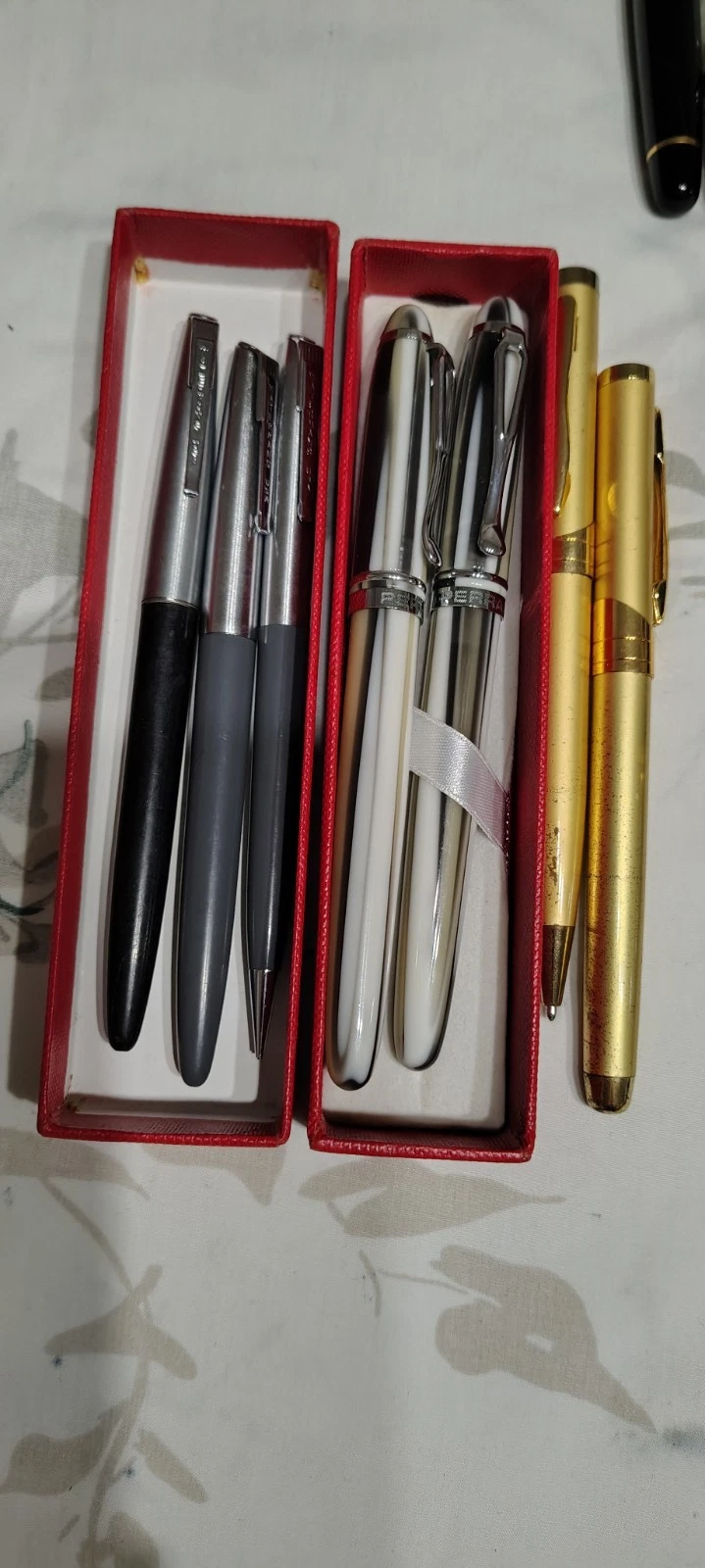 LOT OF 53 DIFFERENT FOUNTAIN PENS MOSTLY MADE IN USA - product detail image 5