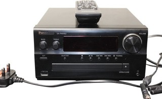 Panasonic pmx82 Cd Stereo System 220 240v 44w 50hz Made In Malaysia