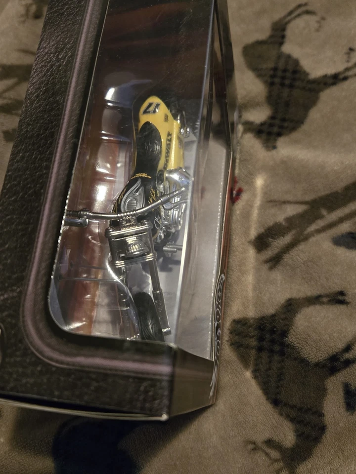 Hot Wheels racing. NASCAR chopper. Excellent. - Image 3 of 4