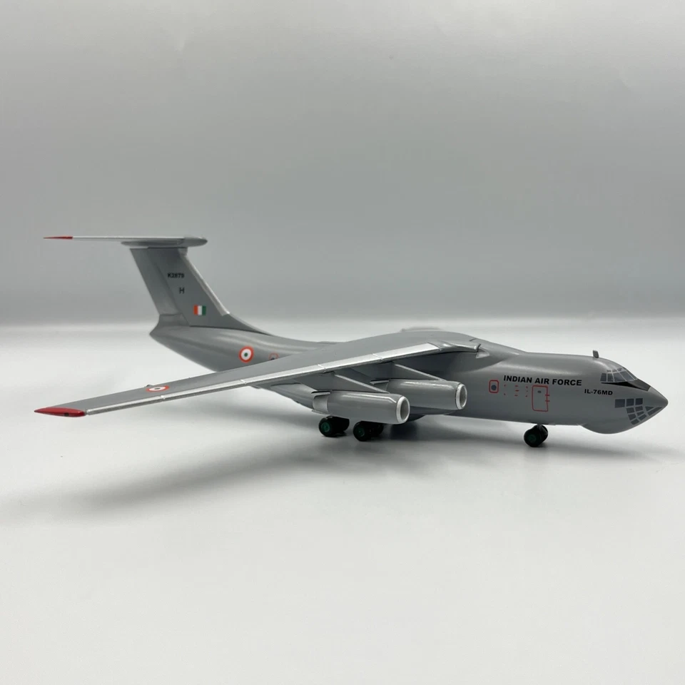 Aircraft model Ilyushin 76MD Il-76 Indian Air Force H Reg: K2879 scale 1/200 - Image 2 of 4