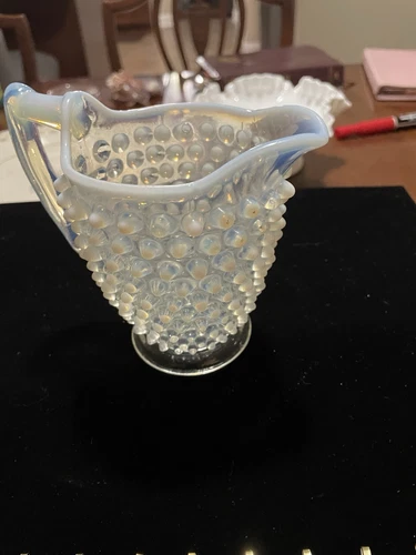 VINTAGE OPALESCENT WHITE HOBNAIL GLASS PITCHER