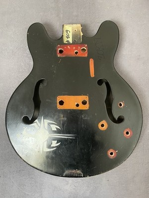 Höfner 500/4 (?) semi-acoustic bass body 1970s