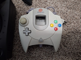 Sega Dreamcast Sports Edition (works, cables, controllers, memory, and 3 games)