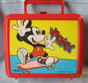 Aladdin Disney Mickey Mouse Skate Board Plastic Lunch Box No thermos